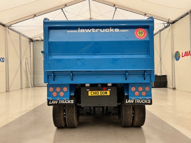 Volvo FM 460 8×4 Steel Tipper Grab