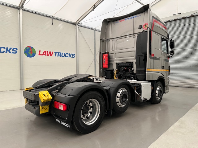 DAF XF 530 6×2 Midlift Tractor Unit