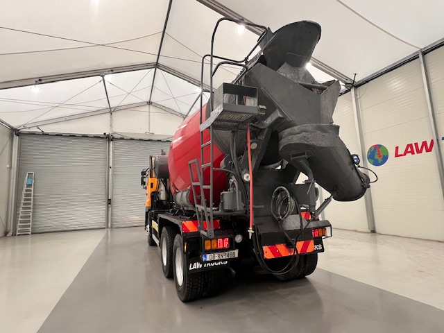 Hino 700 2813 6×4 Cement Mixer