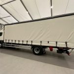Scania P230 4×2 Sleeper Cab Curtainsider Manual - thumbnail