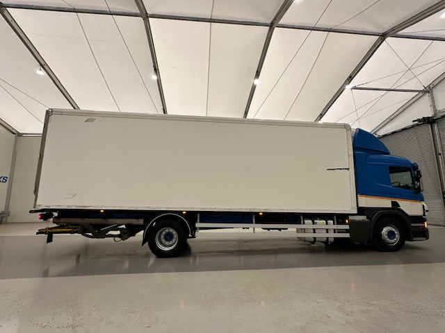 Scania P250 4×2 Sleeper Cab Fridge Box