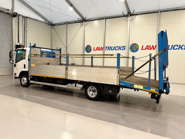 Isuzu N75 190 Day Cab Dropside Beavertail