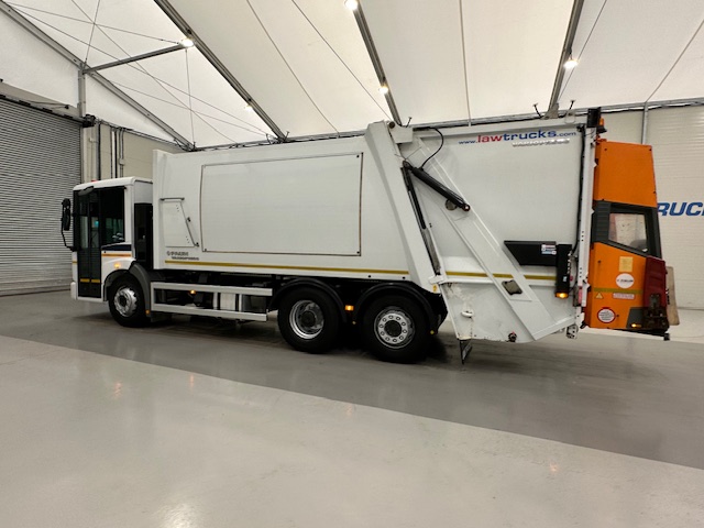 Mercedes Econic 2630 6×2 Refuse Bin Lorry