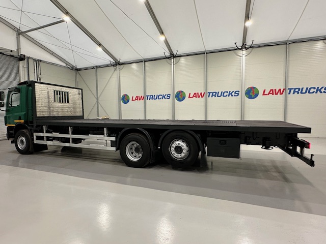 DAF CF75 310 6×2 Rear Lift Flatbed