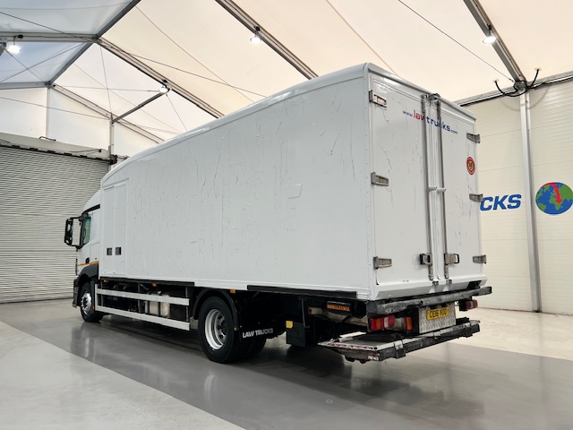Mercedes Actros 1824 4×2 Sleeper Cab Fridge Box