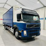 Volvo FM 300 6×2 Sleeper Cab Curtainsider - thumbnail