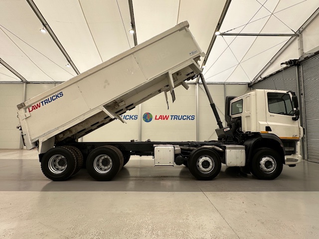 DAF CF 370 8×4 Day Cab Tipper