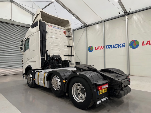 Volvo FH 460 6×2 Midlift Tractor Unit