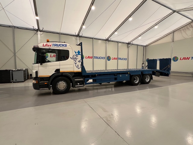 Scania 114 340 6×2 Sleeper Cab Beavertail