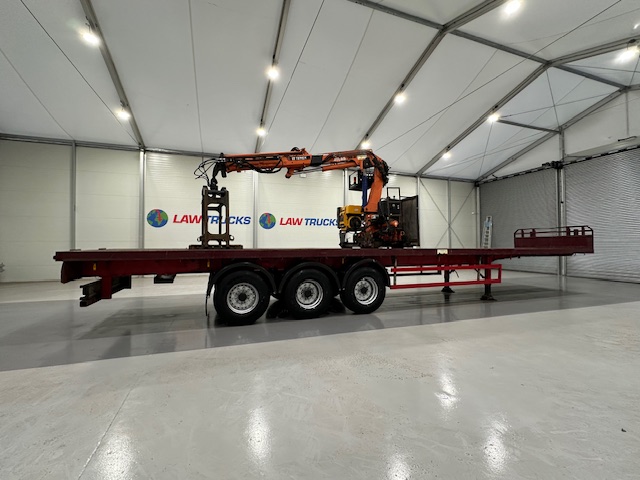 Montracon Tri Axle Flatbed Brick Grab Trailer