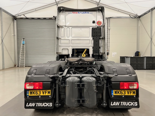DAF XF105 460 6×2 Super Space Cab Tractor Unit