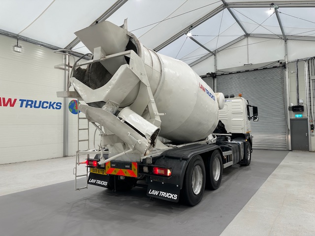 Volvo FM 330 6×4 Day Cab Cement Mixer