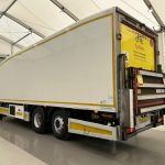 Mercedes Antos 2532 6×2 Rear Lift Day Cab Fridge Box - thumbnail