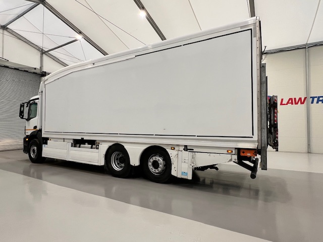 Mercedes Antos 2540 6×2 Rear Lift Day Cab Fridge Box
