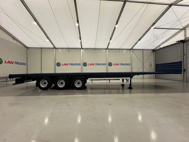 Concept Tri Axle Flatbed Trailer
