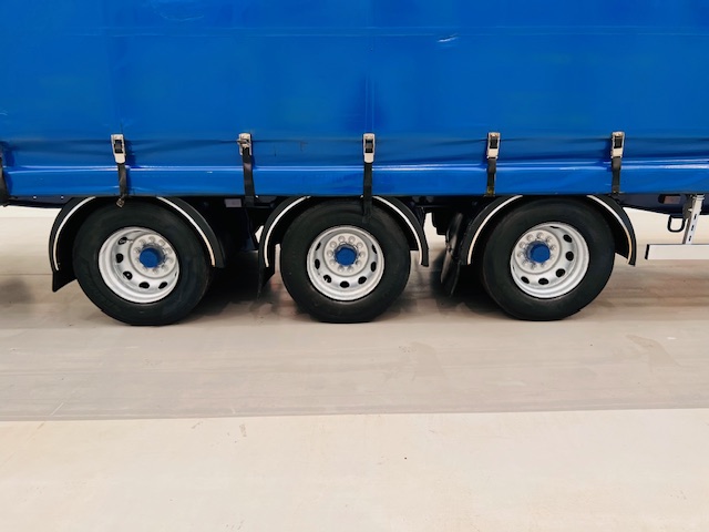 SDC Tri Axle 4.88m Double Deck Curtainsider Trailer