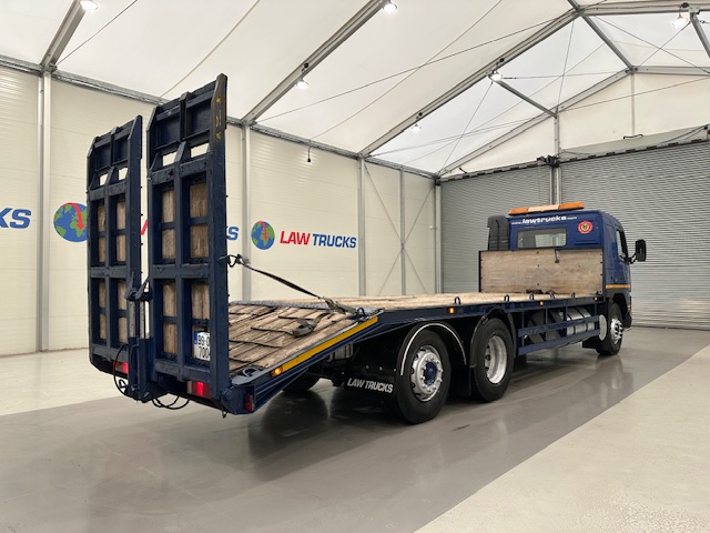 Volvo FM12 340 Rear Lift Sleeper Beavertail