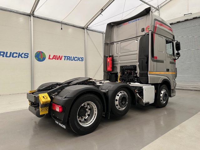 DAF XF 530 6×2 Midlift Tractor Unit