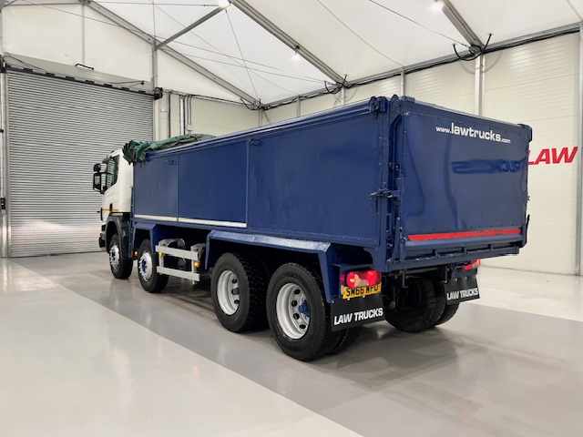 Scania  P370 8×4 Day Cab Tipper