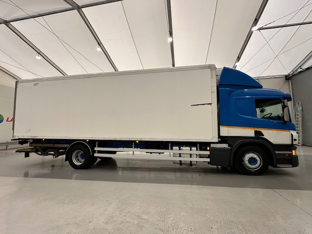 Scania P250 4×2 Sleeper Cab Fridge Box