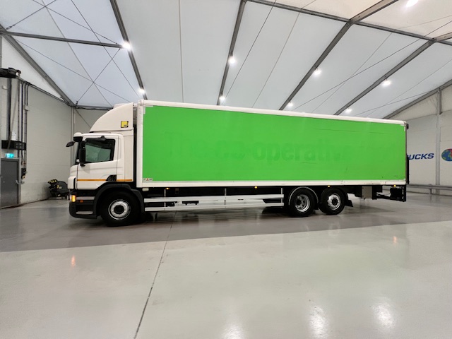 Scania P280 6×2 Rear Lift Day Cab Fridge Box