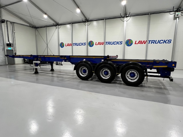 Dennison Tri Axle Sliding Skeletal Trailer BPW
