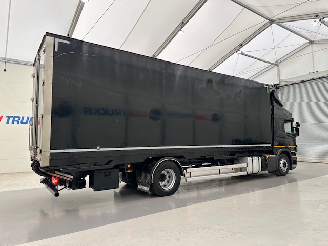 Scania P280 4×2 Sleeper Cab Box Van