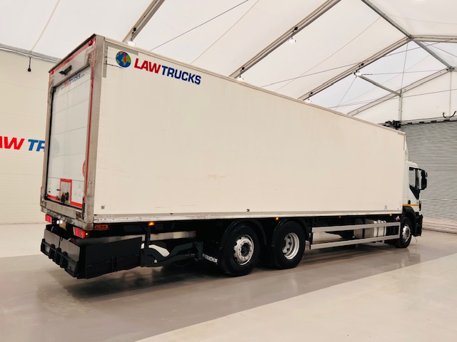 Iveco Stralis 310 AT 6×2 Fridge Box