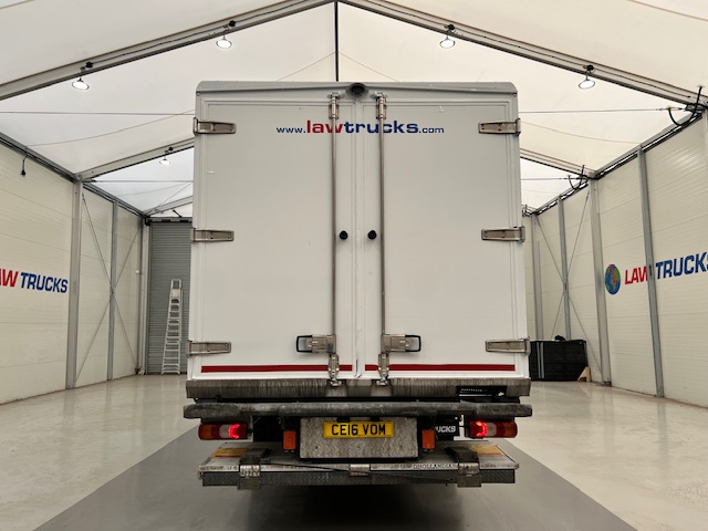 Mercedes Actros 1824 4×2 Sleeper Cab Fridge Box