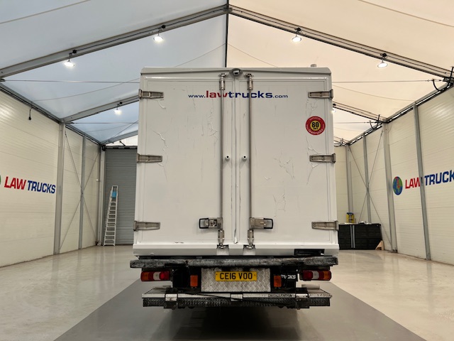 Mercedes Actros 1824 4×2 Sleeper Cab Fridge Box