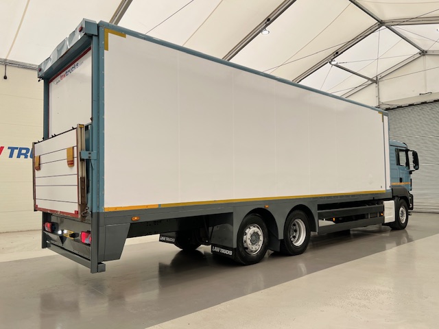 MAN TGS 26.320 6×2 Sleeper Cab Insulated Box Van