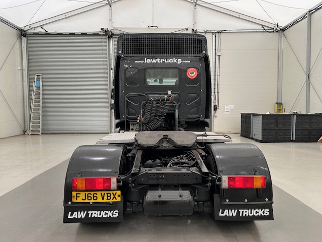 DAF LF 260 4×2 Rest Cab Tractor Unit