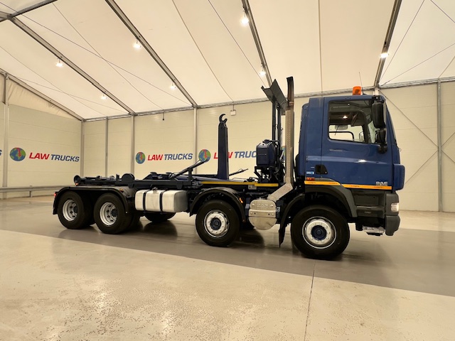 DAF CF85 360 8×4 Day Cab Hookloader