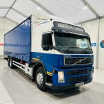 Volvo FM 300 6×2 Sleeper Cab Curtainsider - thumbnail