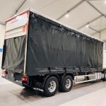 Volvo FM9 260 10 Tyre Sleeper Cab Curtainsider - thumbnail