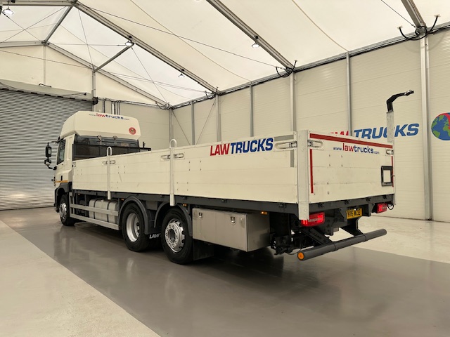 DAF CF 440 6×2 Sleeper Cab Dropside Drawbar Spec