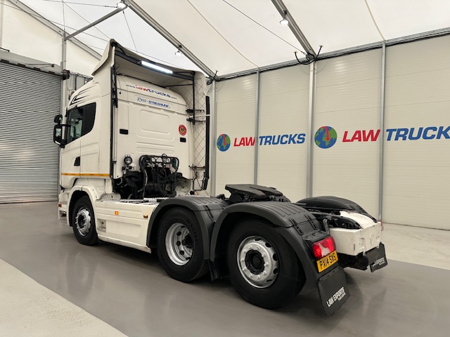 Scania R450 6×2 Rear Lift Highline Tractor Unit PTO
