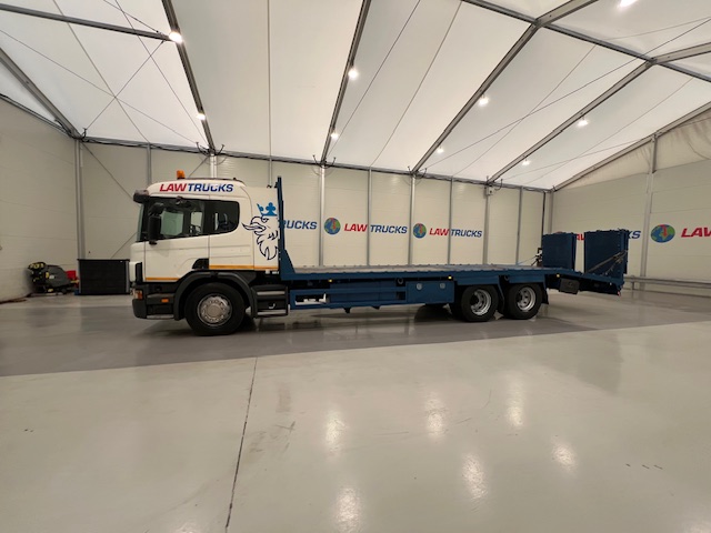 Scania 114 340 6×2 Sleeper Cab Beavertail