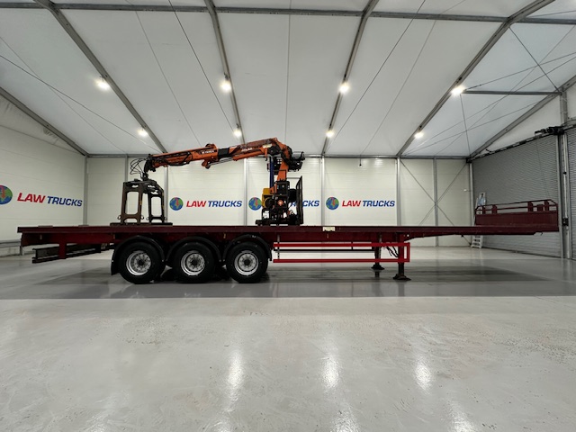 Montracon Tri Axle Flatbed Brick Grab Trailer