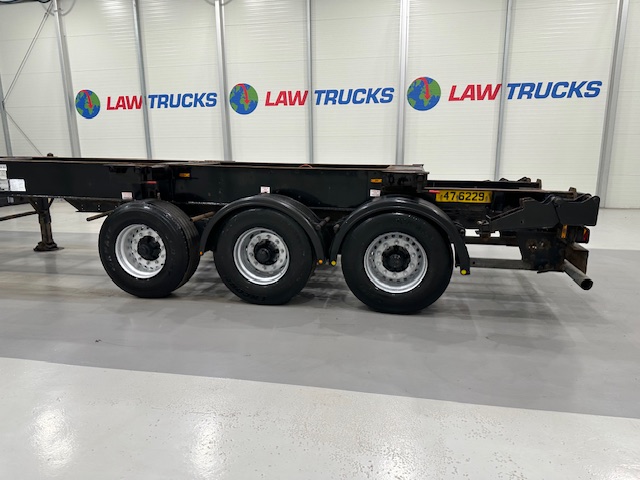 Dennison Tri Axle Sliding Skeletal Trailer BPW