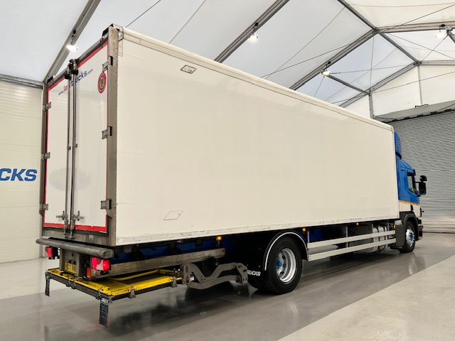 Scania P250 4×2 Sleeper Cab Fridge Box