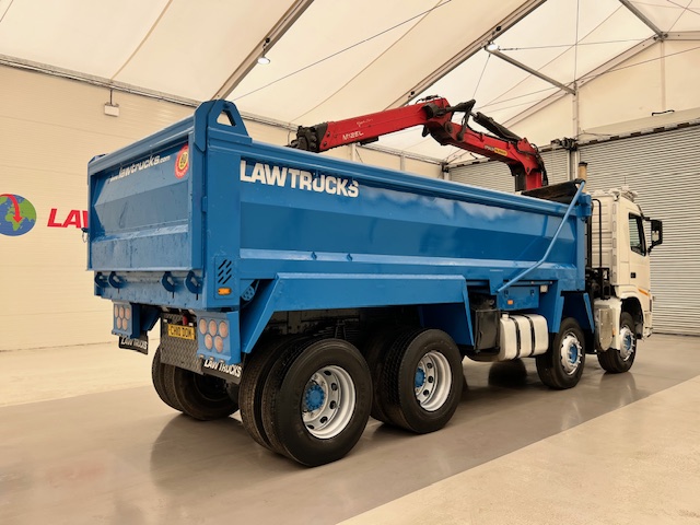 Volvo FM 460 8×4 Steel Tipper Grab