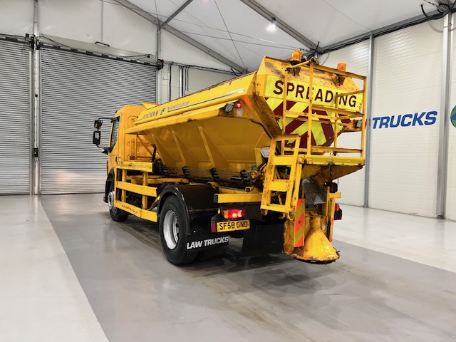 Volvo FE 240 4×2 Day Cab Gritter