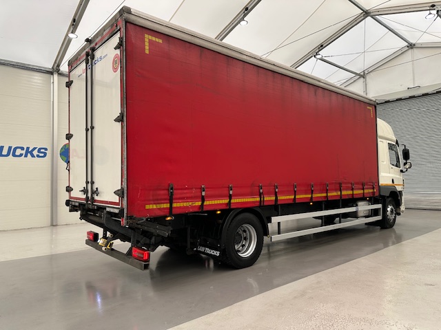 DAF CF 310 Sleeper Cab Curtainsider