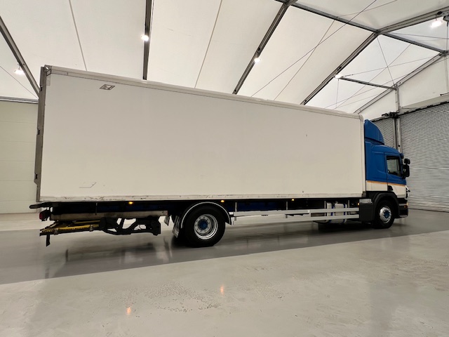 Scania P250 4×2 Sleeper Cab Fridge Box