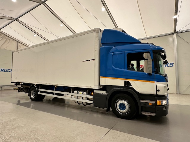 Scania P250 4×2 Sleeper Cab Fridge Box