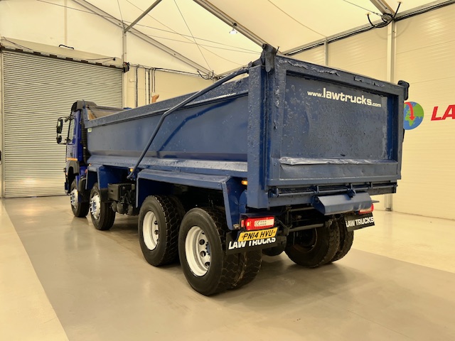 Volvo FM 410 8×4 Day Cab Steel Tipper