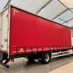 Mercedes Actros 1824 4×2 Sleeper Cab Curtainsider - thumbnail