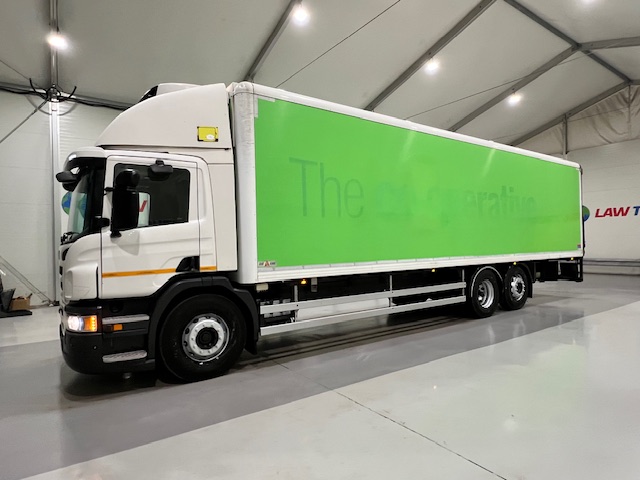 Scania P280 6×2 Rear Lift Day Cab Fridge Box
