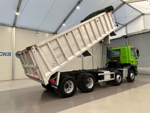 DAF CF 370 8×4 Day Cab Tipper Manual